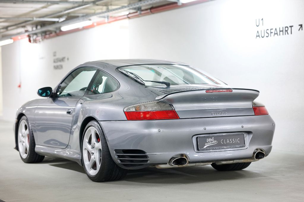 Porsche 996