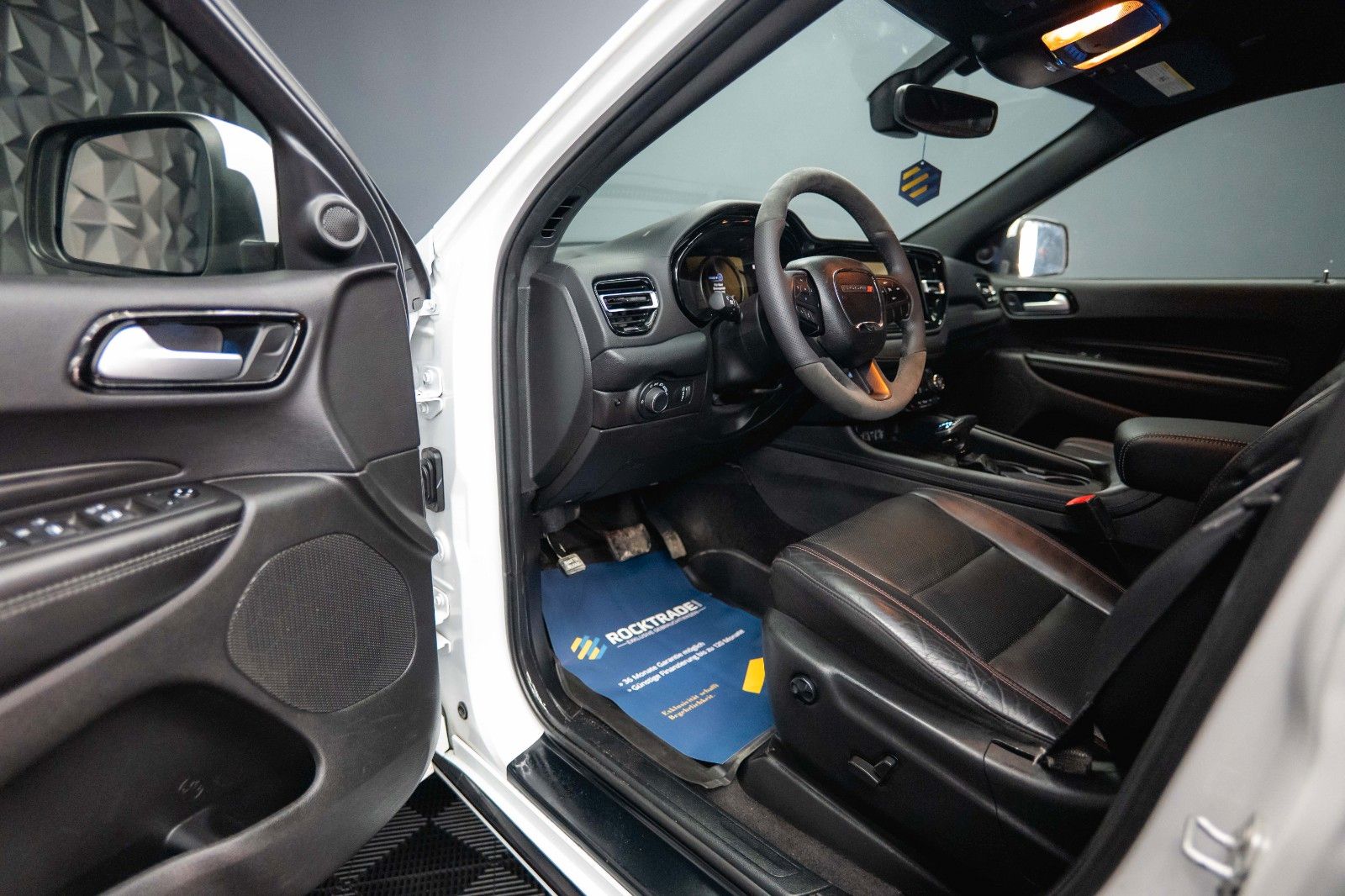 Fahrzeugabbildung Dodge Durango 5.7 V8 R/T SRT 4x4 Night-Paket Modell 22