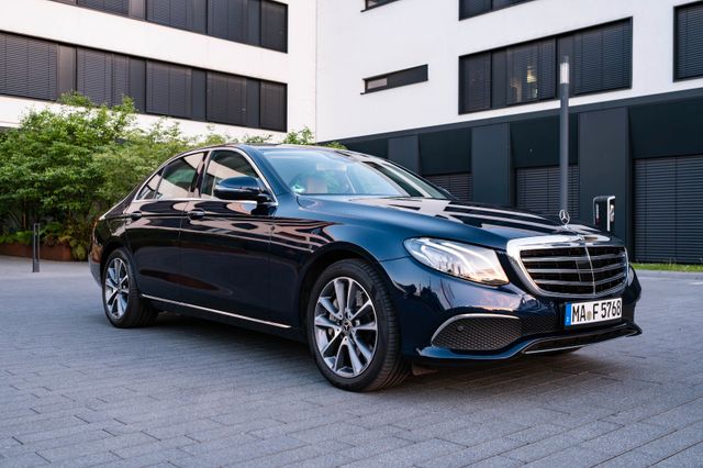 MERCEDES-BENZ E400d 4MATIC Luxury AIRMATIC STANDHEIZUNG
