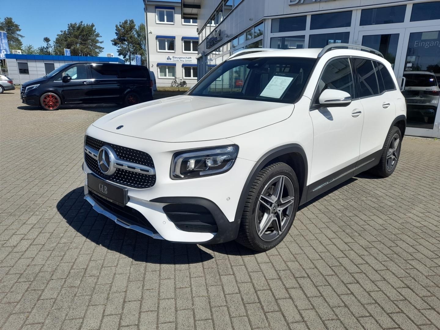 Mercedes-Benz GLB 200 4Matic AMG Line LED+Ambiente+Kamera