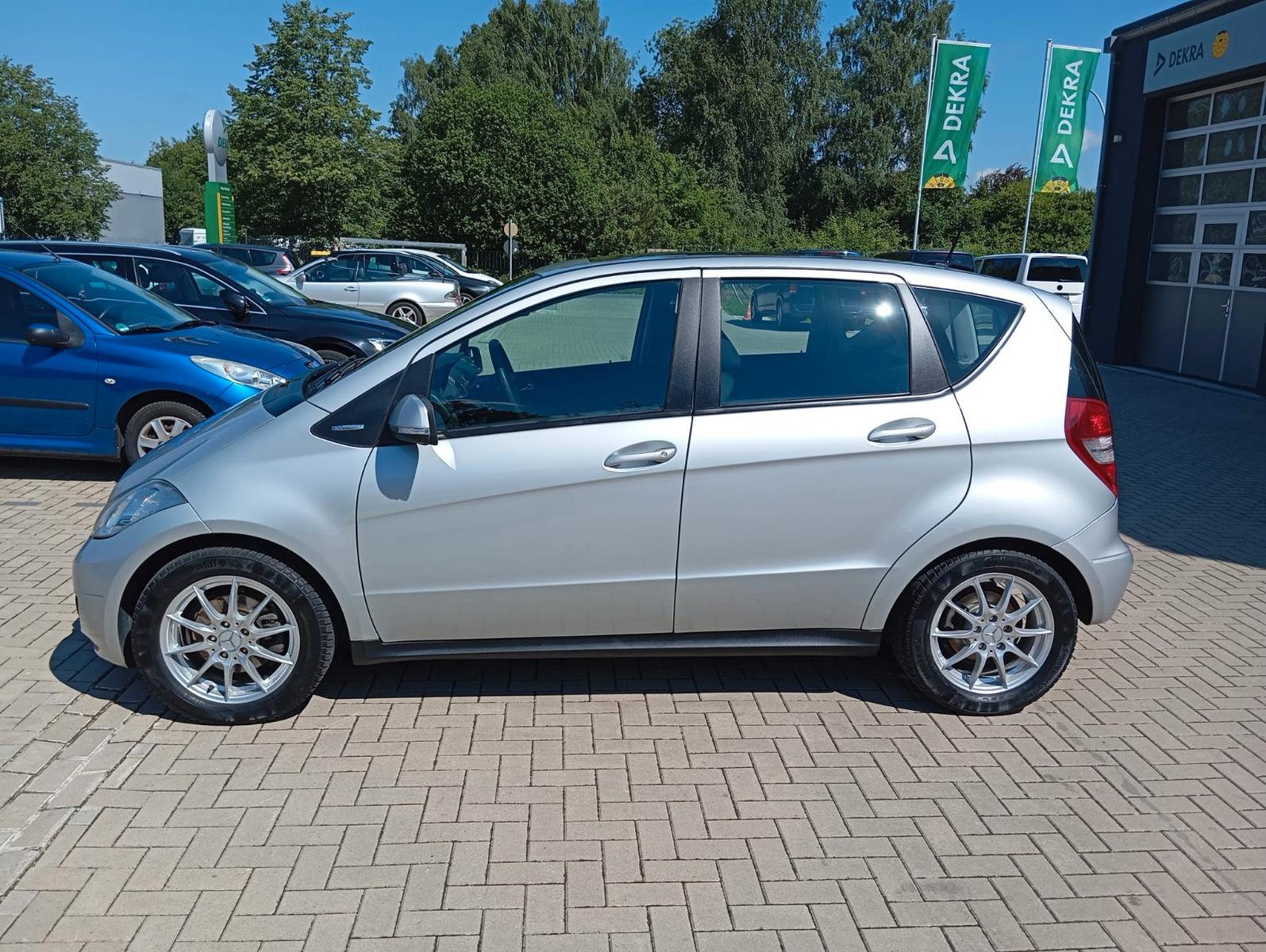 Mercedes-Benz A 180 BlueEfficiency ,2XALU,SZH,EU5,SERV/TÜV NEU