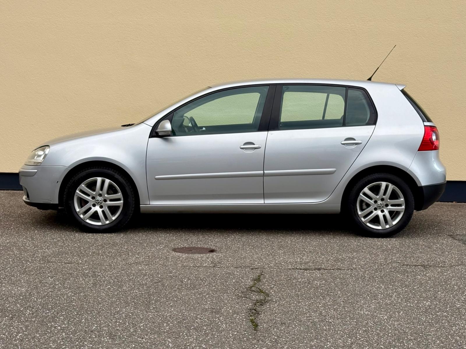 Volkswagen Golf V Lim. Tour 1.4 Zahnriemen TÜV SHZ PDC Alu