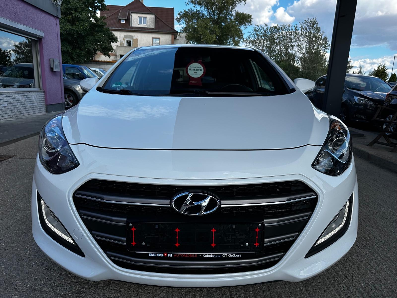 Hyundai i30 blue Passion Plus "KAMERA"NAVI"SHZ"LHZ"