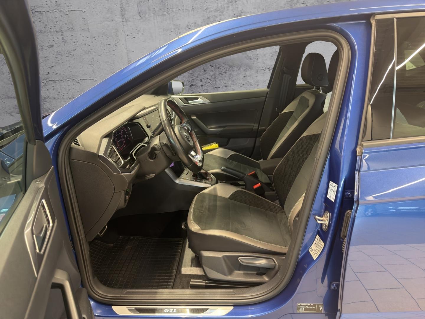 Volkswagen Polo GTI 2.0 TSI DSG ACTIVE-INFO BEATS KAMERA 18, миниатюра 7