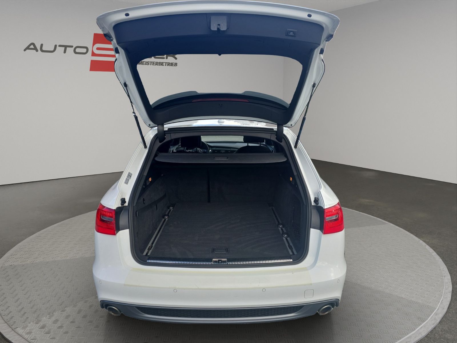 Fahrzeugabbildung Audi A6 Avant 3.0 TDI quattro 3x S-Line Voll