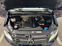 Fahrzeugabbildung Volkswagen Sharan 1,4 TSI DSG Comfortline 7 - Sitzer