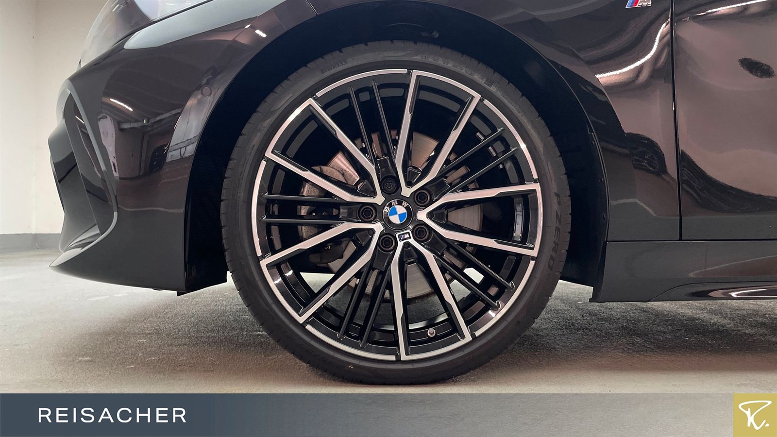 BMW 120i A M-Sport,LCProf,Pano,Leder,LRH,DA,PA,19" imagem 3