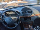 Mercedes-Benz E 240 4MATIC ELEGANCE Elegance - gebrauchte Mercedes-Benz E 240 aus dem Jahr 2005