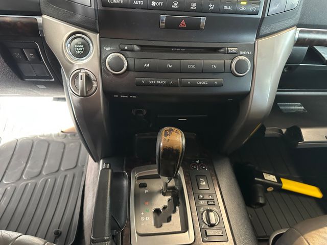 Toyota Land Cruiser 200 Executive