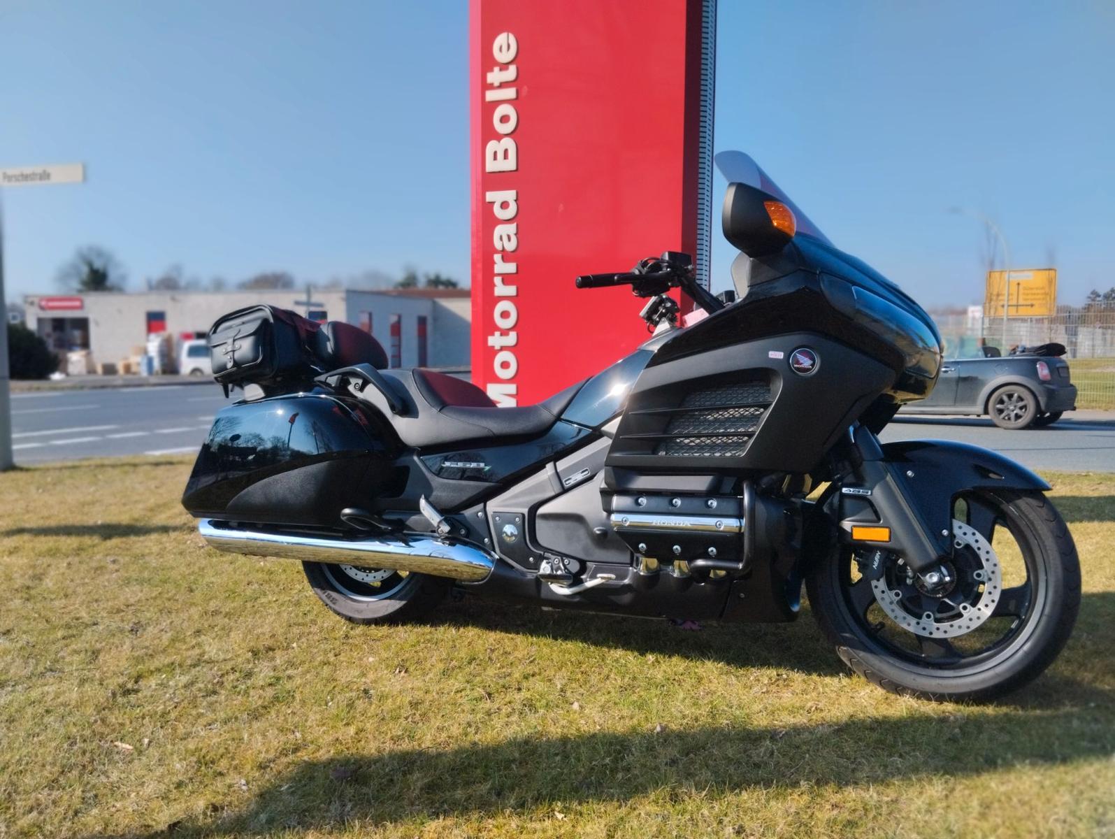 Honda GL1800B Gold Wing F6B