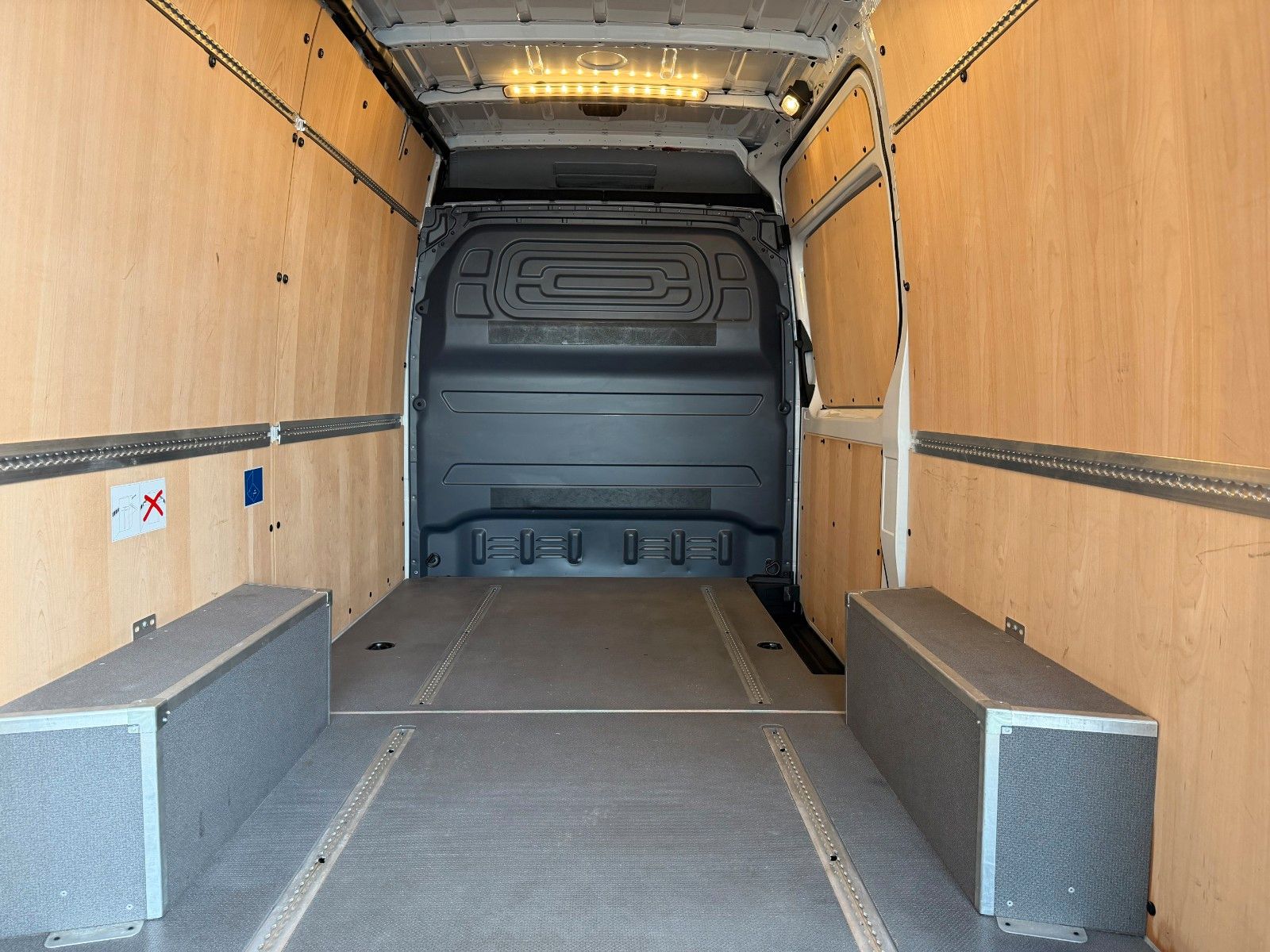 Fahrzeugabbildung Mercedes-Benz Sprinter 317 CDI 3665 Klima 360 SHZ MBUX