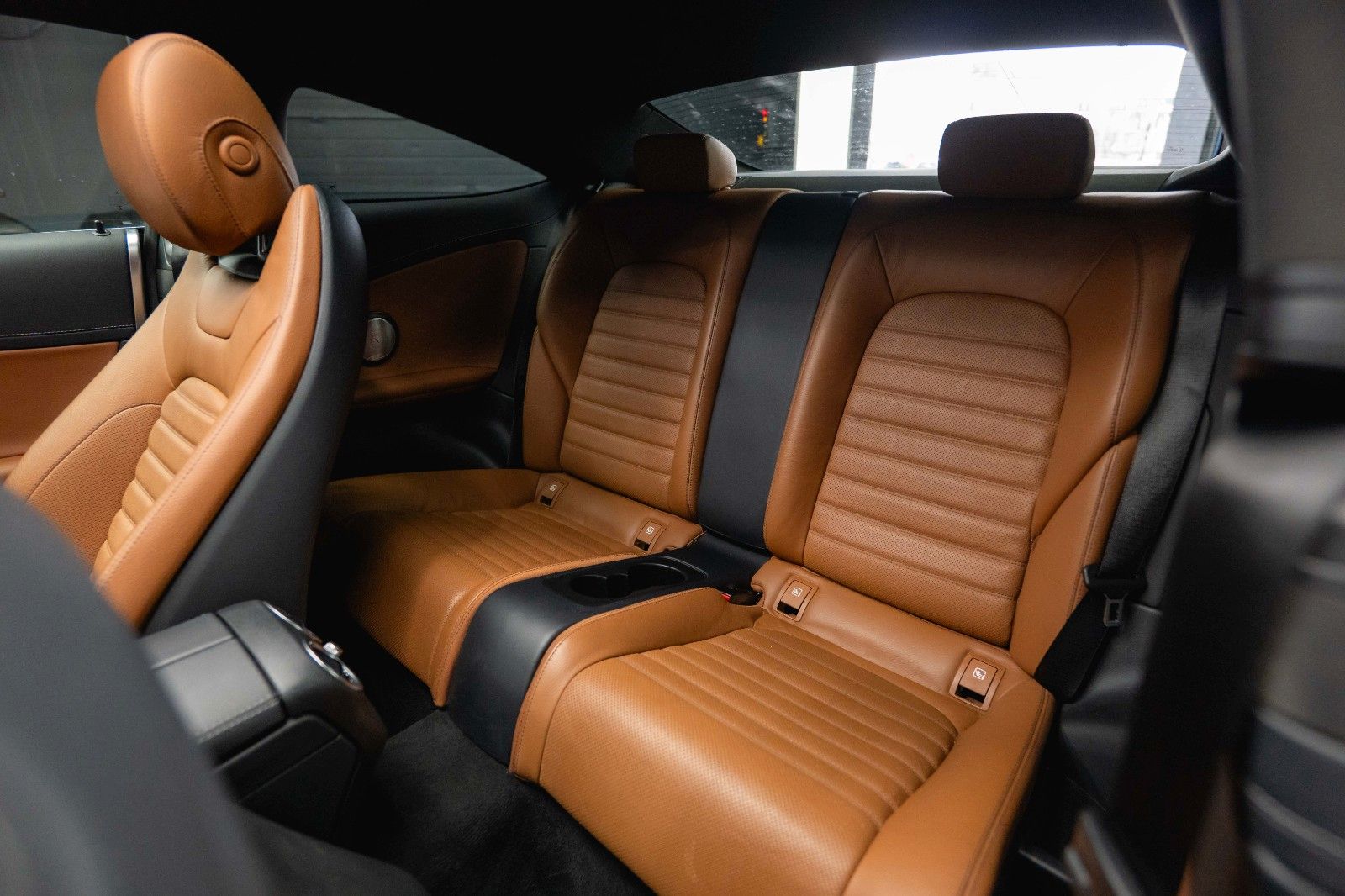 Fahrzeugabbildung Mercedes-Benz C 43 AMG Coupe 4Matic*LED*Virtual*Pano*Burmester