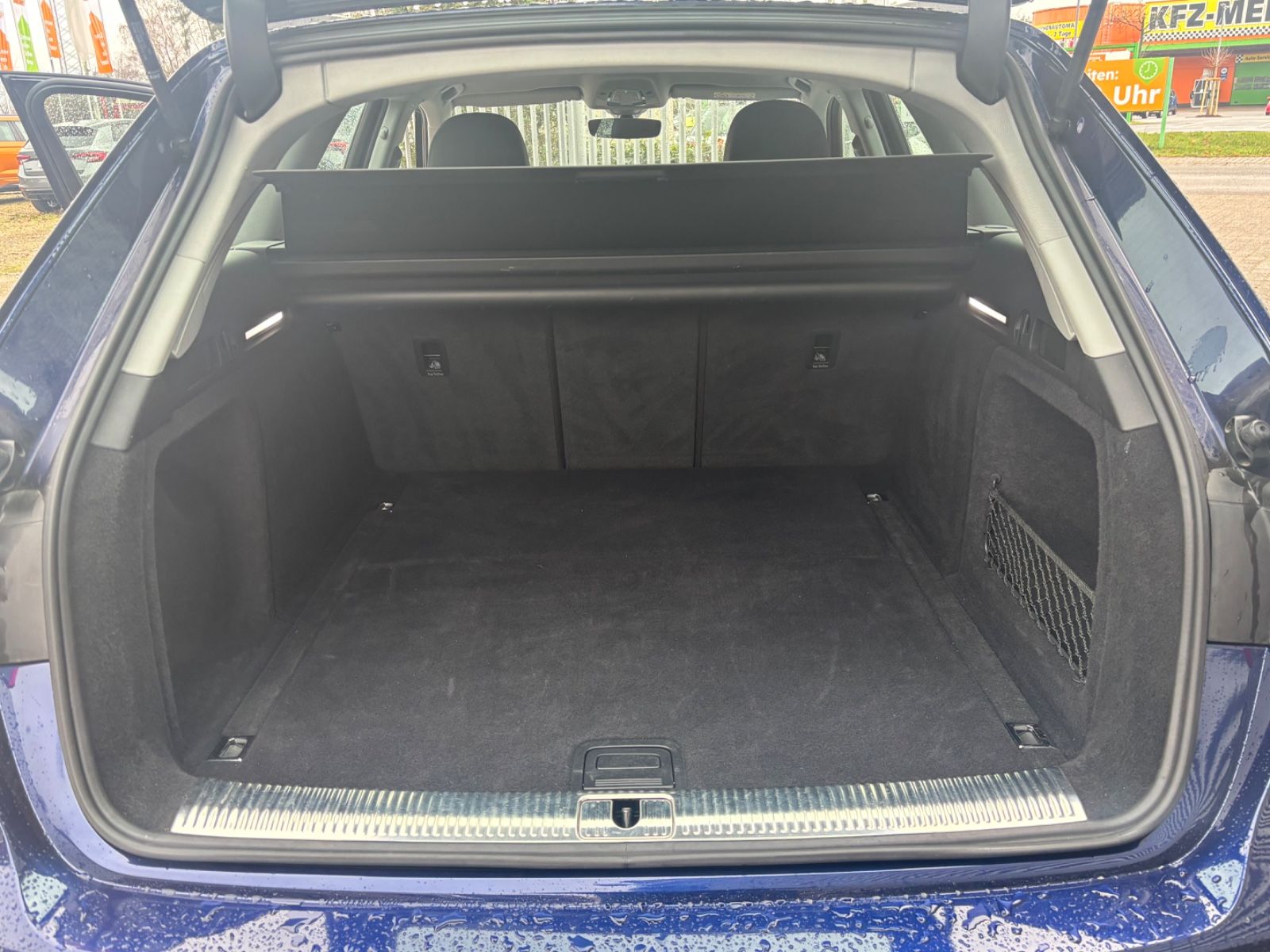 Fahrzeugabbildung Audi A4 Avant 35 TDI S line NAVI Carplay