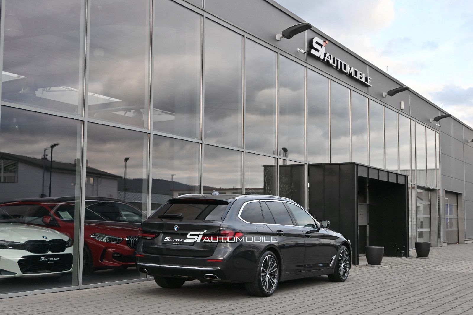 Fahrzeugabbildung BMW 530d xDr Touring °UVP 97.970€°HUD°SITZKLIMA°360°