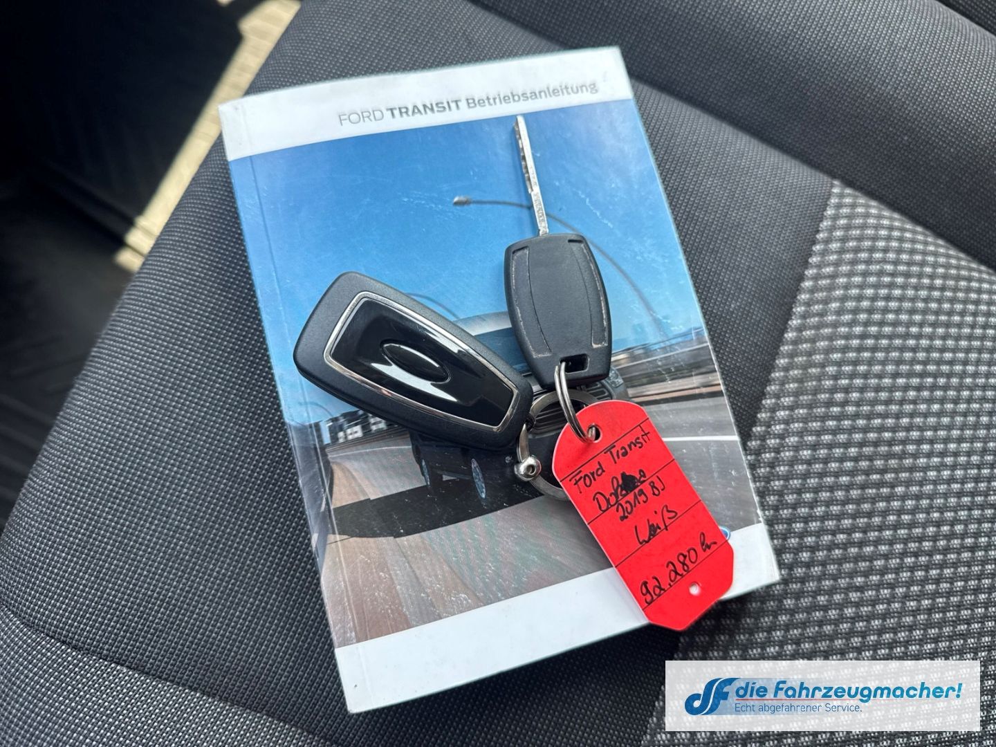 Fahrzeugabbildung Ford Transit Pritsche 310 L2 Doppelkabine AHK Tel.-Vo