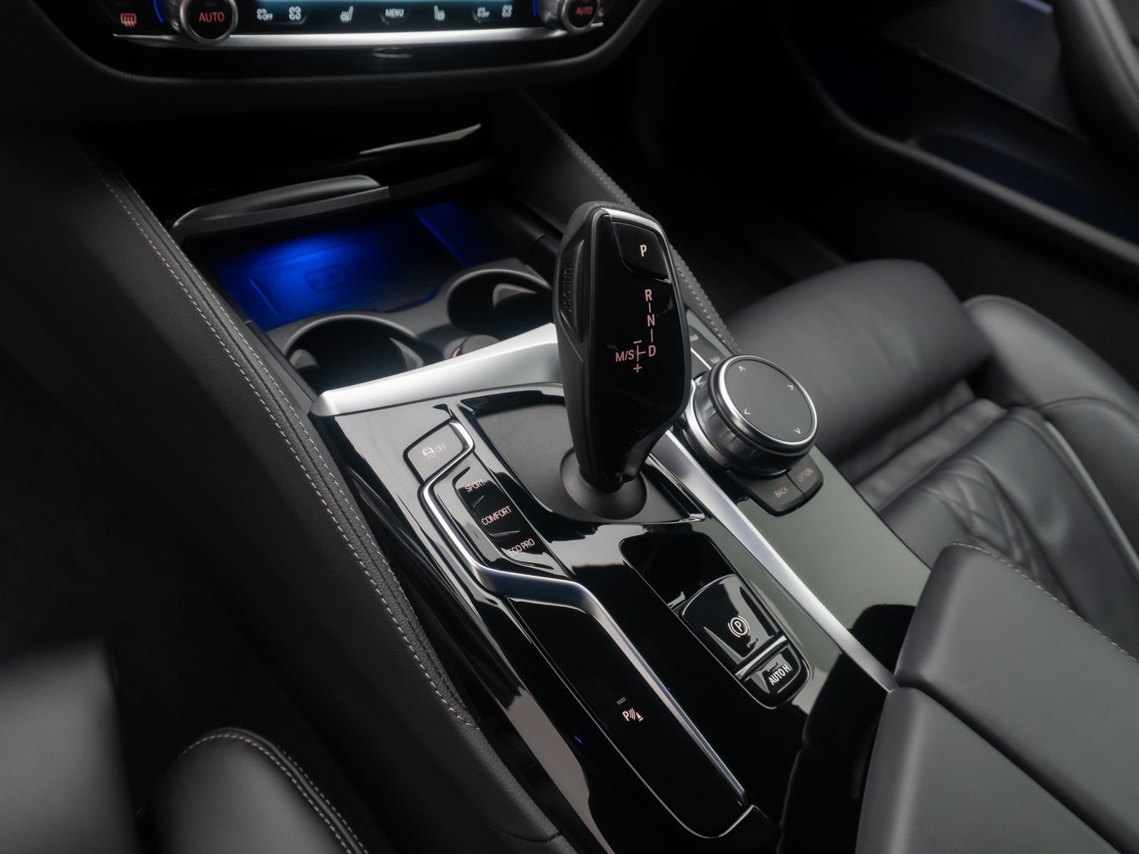 Fahrzeugabbildung BMW 540d xD M Sport Individual HUD DAB H/K Laser