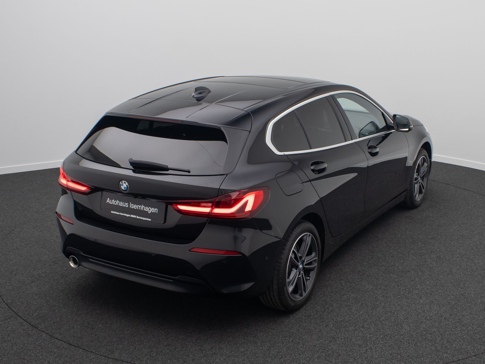 Fahrzeugabbildung BMW 118i Sport Line Kamera DAB Lenkradhzng Panorama