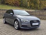 Audi A3 2.0 TDI Sportback Virtuelle I Navi I Euro 6 I - Audi A3: V6