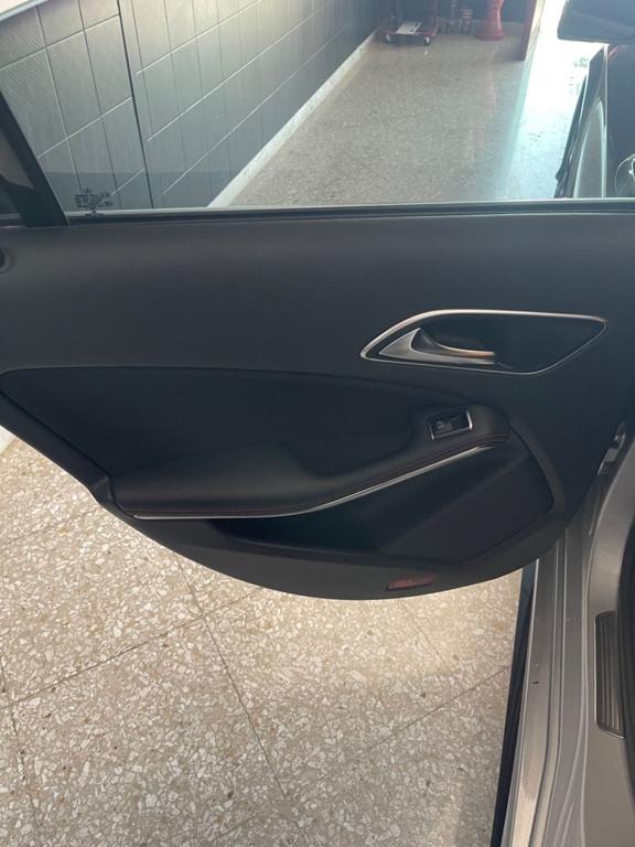 Mercedes-Benz CLA 220