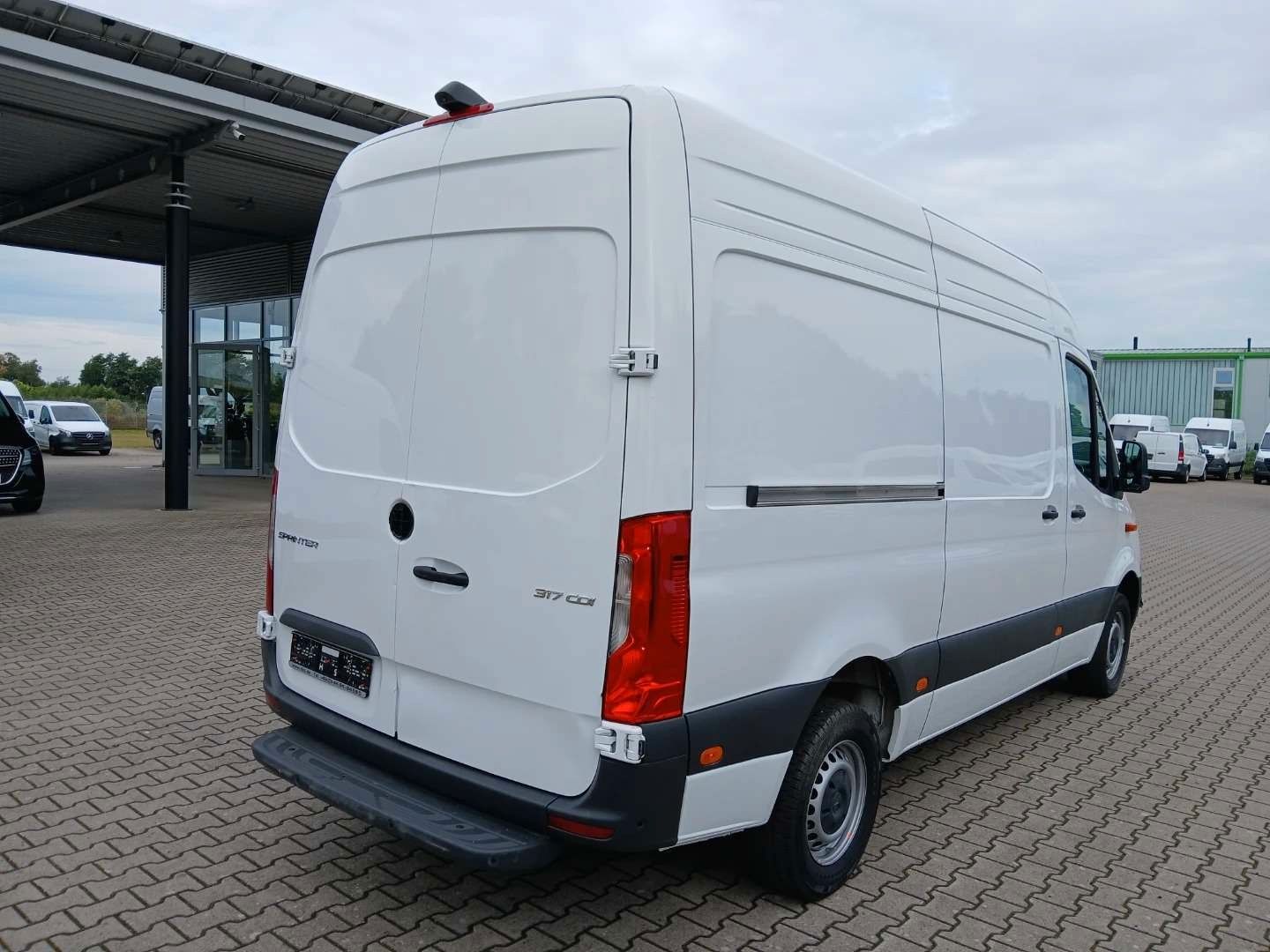 Fahrzeugabbildung Mercedes-Benz Sprinter III Kasten MBUX Kamera Totwkl. Tempomat