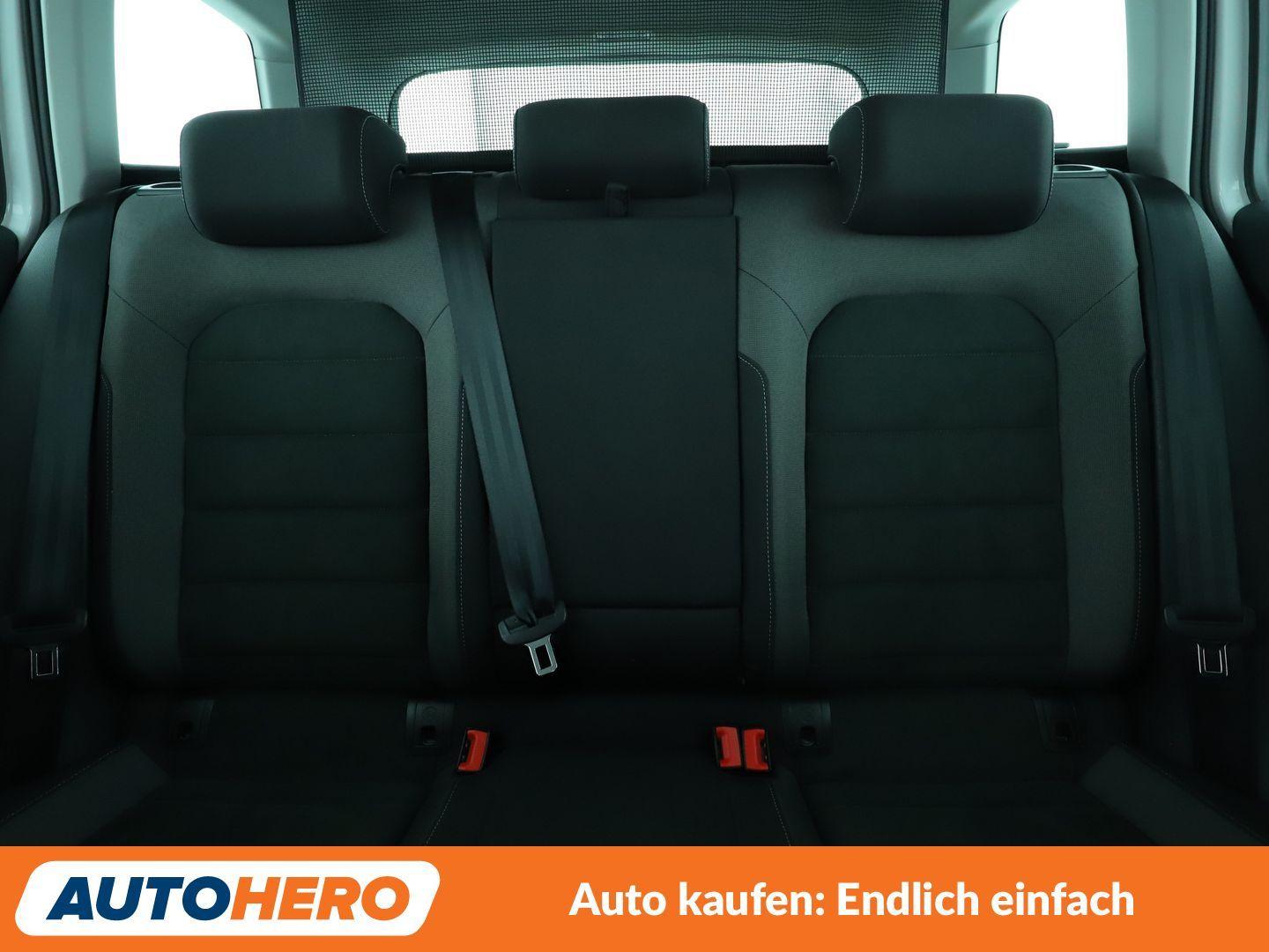 Volkswagen Golf VII 1.4 TSI Highline BlueMotion Tech Aut.*