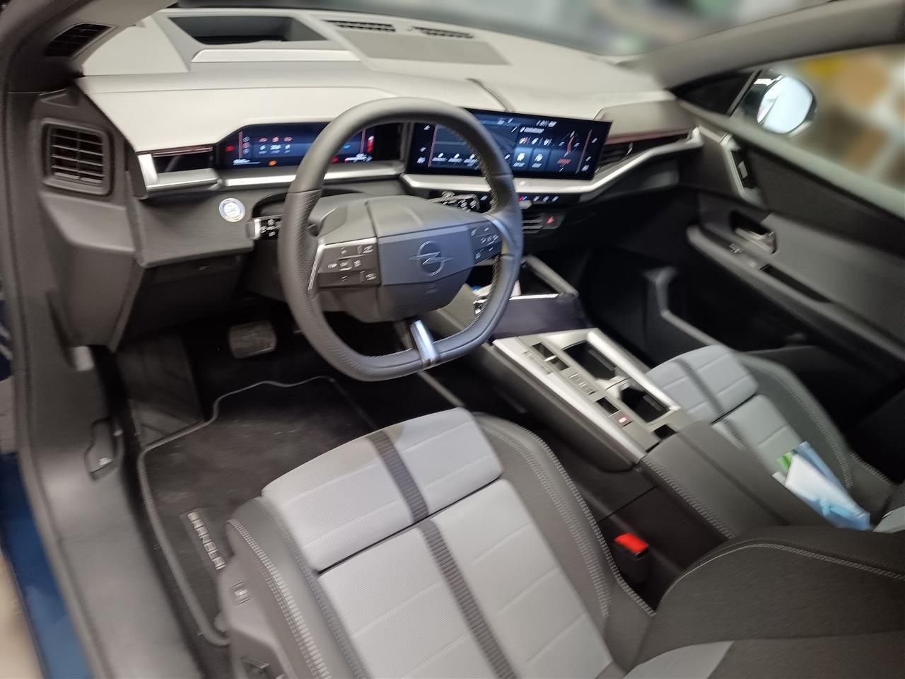 Fahrzeugabbildung Opel Grandland 1.2 48V Mild-Hybrid 100 kW GS