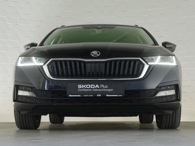 Octavia COMBI TOUR TDI DSG+AHK+KLIMA+NAVI+LED-SC