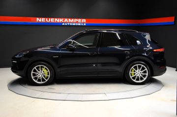 Porsche Cayenne - 3