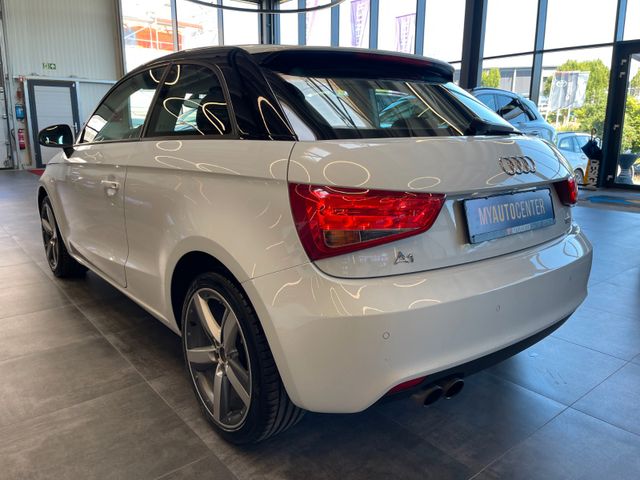 Audi A1 ambition *NAVI*PDC*SZHZ*KLIMA*SPORTFAHRWERK*