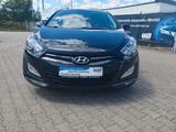Hyundai i30 1.4 GARANTIE KLIMAANLAGE ALUFELGEN TÜV NEU - Hyundai i30 Gebrauchtwagen in Oberhausen