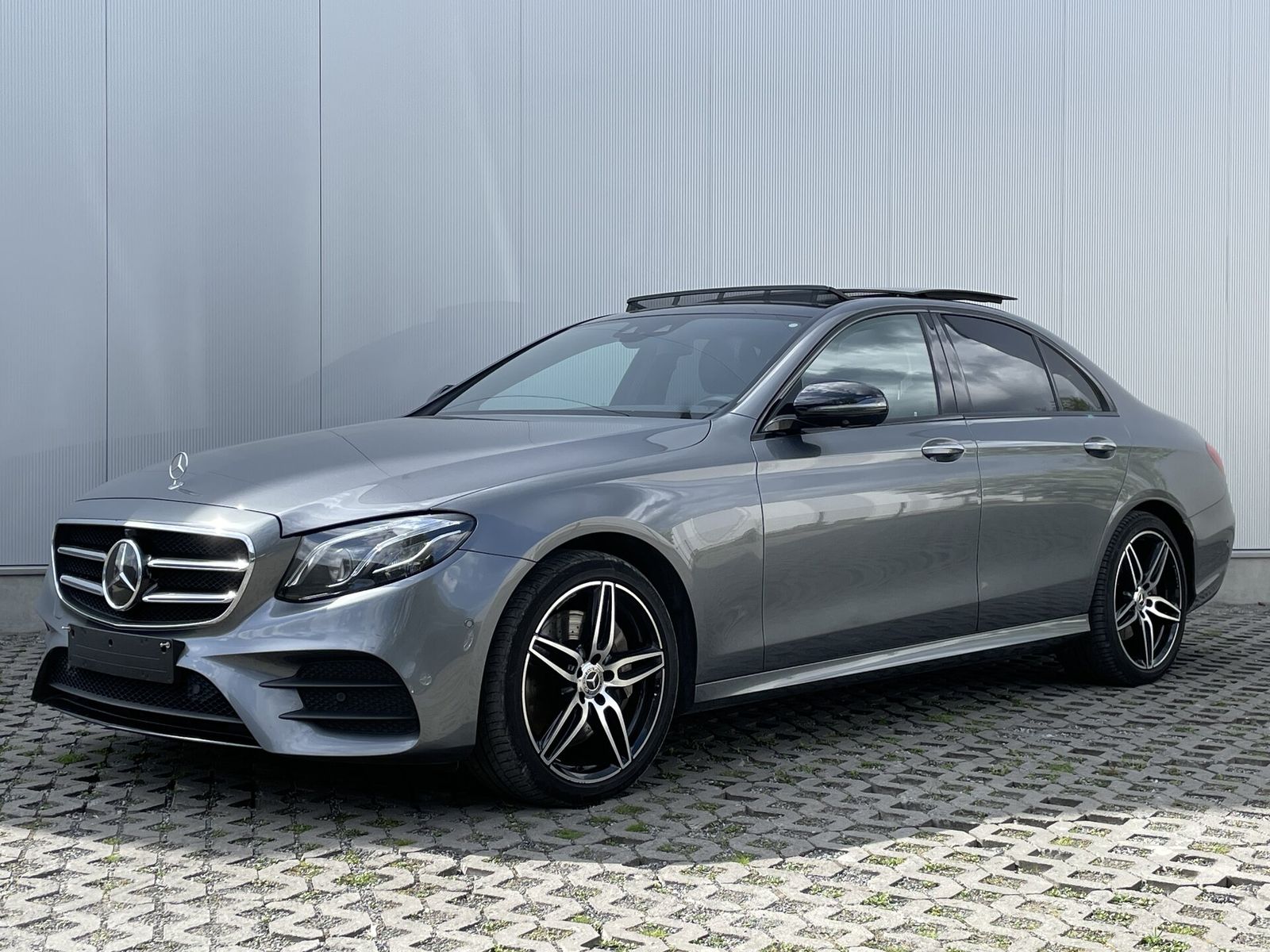 MERCEDES-BENZ E 400 D 4M AMG V6 360° ACC BURMESTER HEAT PANO T