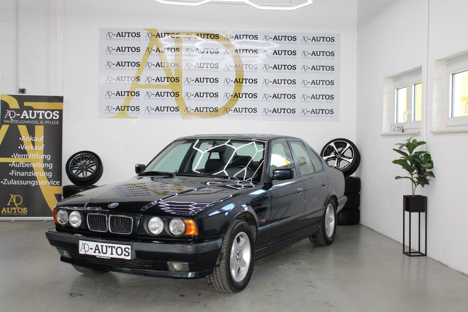BMW BMW 520i+H-KENNZEICHEN+LEDER+LPG+AUTOMATIK+
