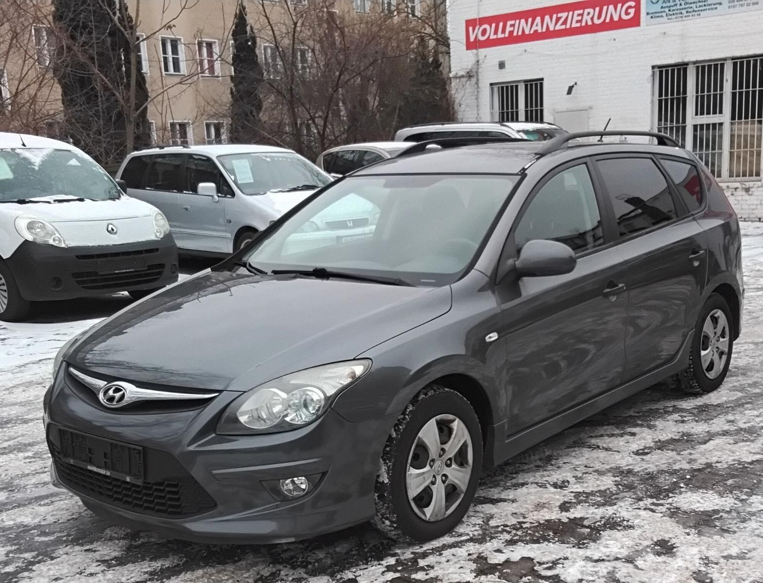 Hyundai i30 cw FIFA WM Edition  Neuer Tüv