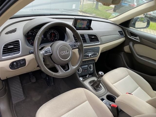 Q3 2.0 TDI AHK/XENON/17-ZOLL/NAVI/GRA/APS/CLIMAT