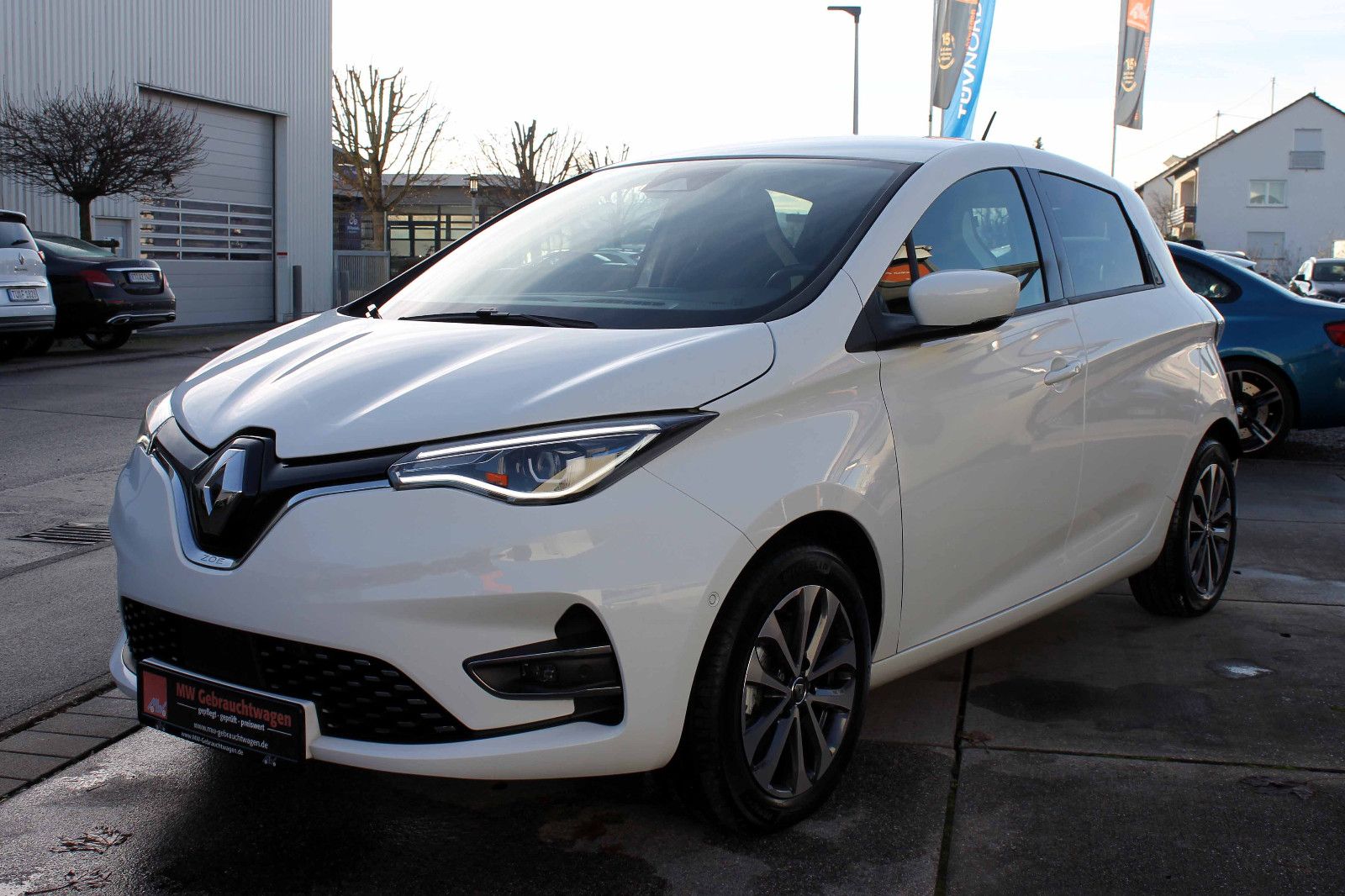 Fahrzeugabbildung Renault Zoe R135 Techno EV50 52kWh KAM PDC NAV SHZ LED
