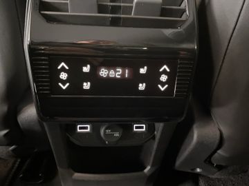 DS Automobiles N°8 ETOILE AWD LONG RANGE 350 PS Massage, Matrix