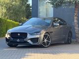 Jaguar XE P250 R-DYNAMIC BLACK Automatik R-DYNAMIC ... - Jaguar XE aus 2022