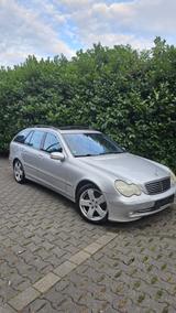 Mercedes-Benz Mercedes C Klasse 220 CDI Sport Edition - Mercedes-Benz E 220: Cdi Sport