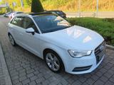 Audi A3 Sportback Ambition 1.4 TFSI Pano NAVI - Audi A3 mit Benzin-Antrieb: Ambition