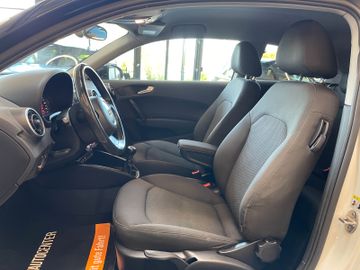Audi A1  *SHZ*KLIMA*PDC*DYNAMIK-FAHRWERK*