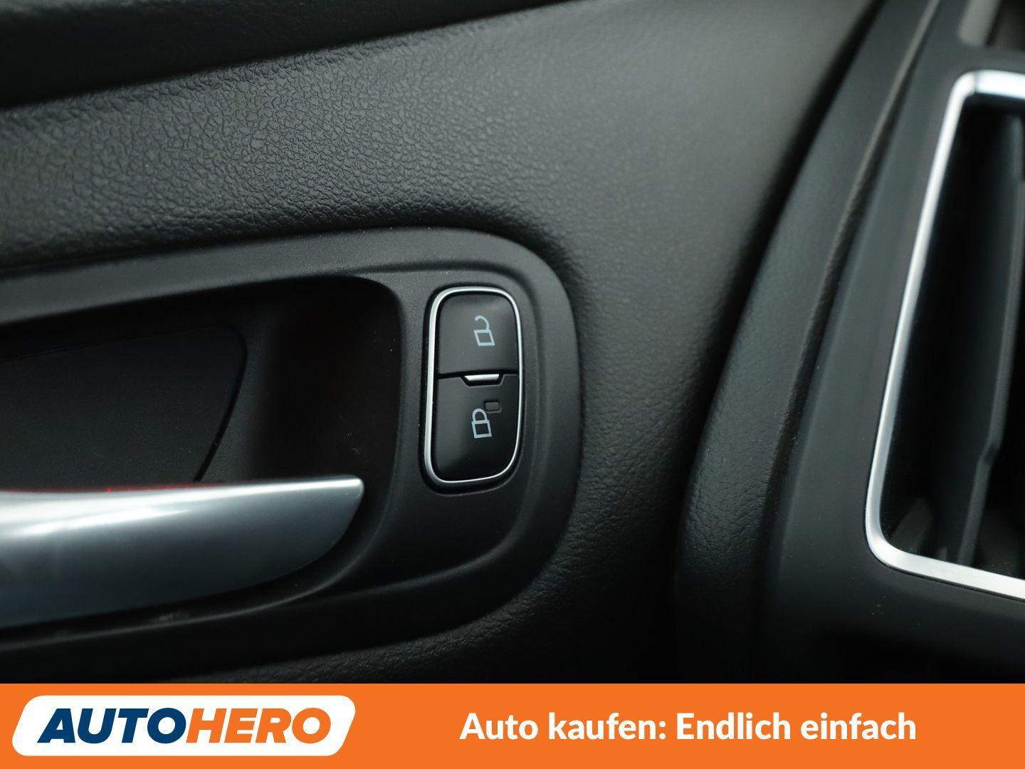 Ford Focus 1.5 EcoBoost Titanium Aut*NAVI*TEMPO*PDC*
