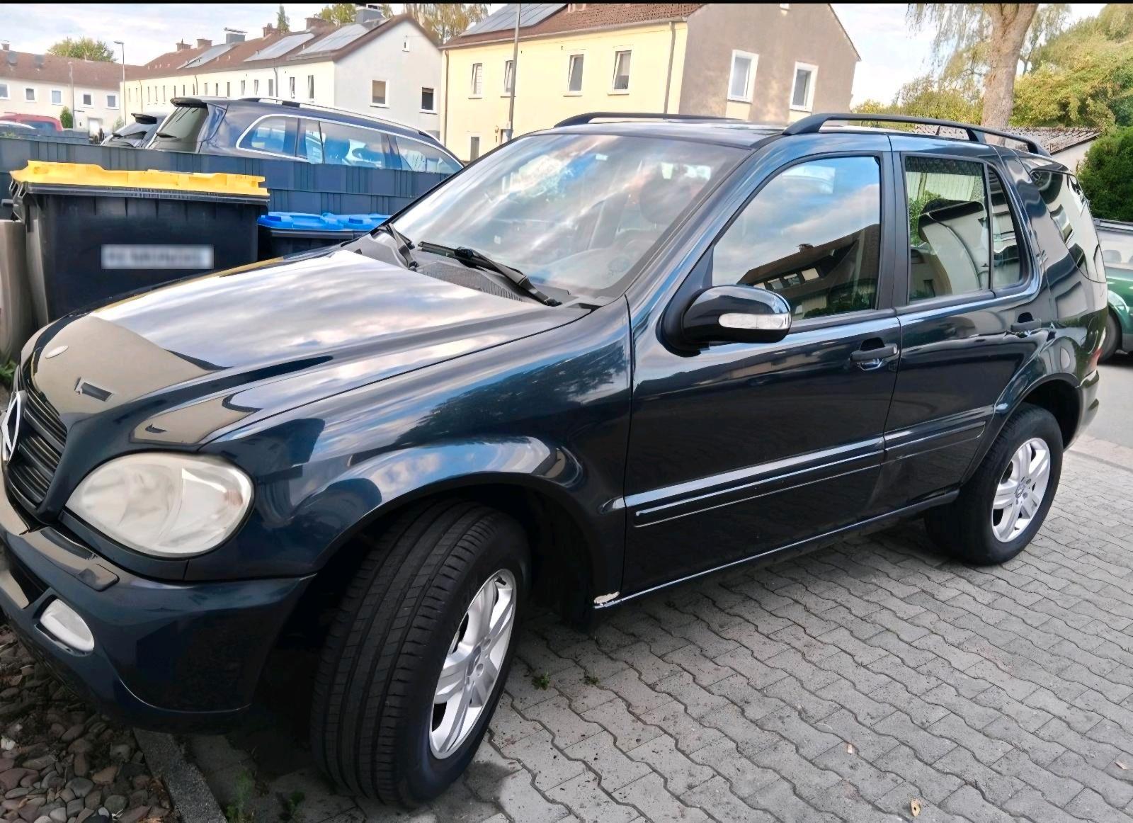 Mercedes-Benz ML270, 2004