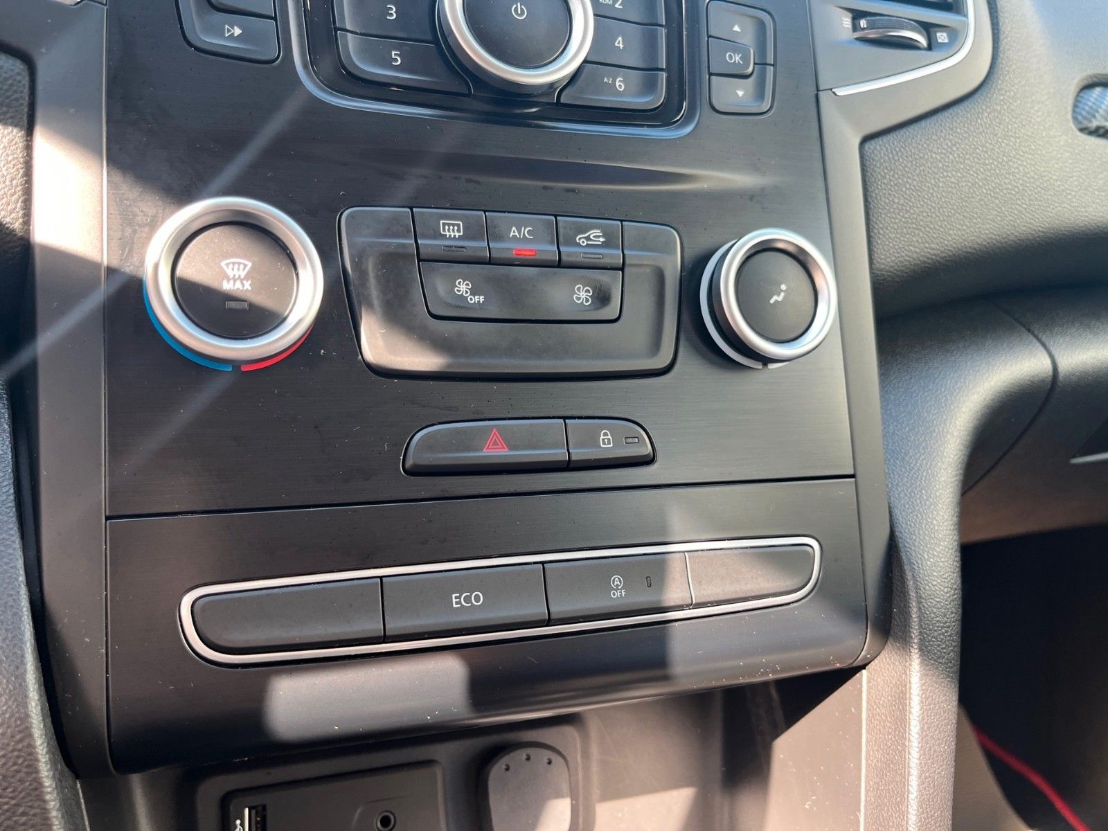 Renault Megane IV Grandtour Life – Bild 14