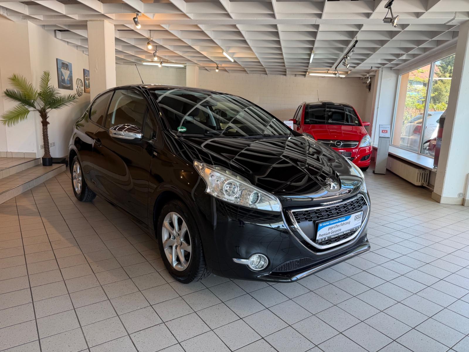 Peugeot 208 1.2 Style PureTech 82