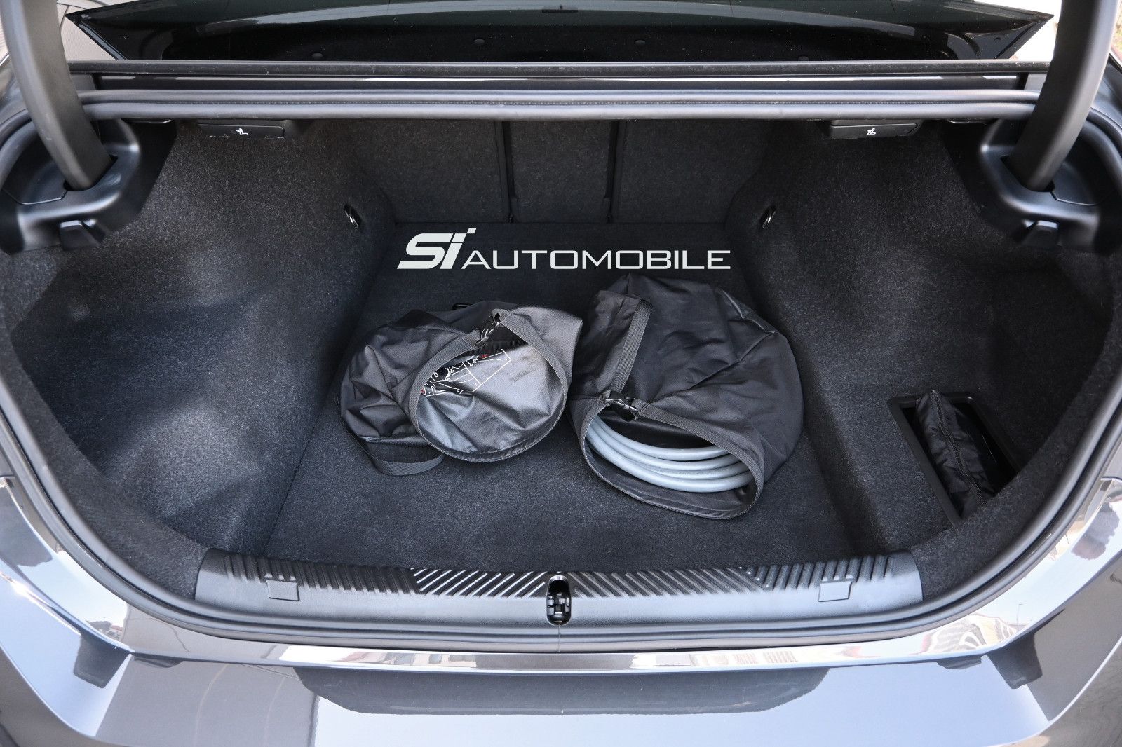 Fahrzeugabbildung BMW 530e Aut. °UVP 88.479€°ACC°B&W°PANO°MERINO°360°