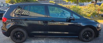 Volkswagen Golf - 8