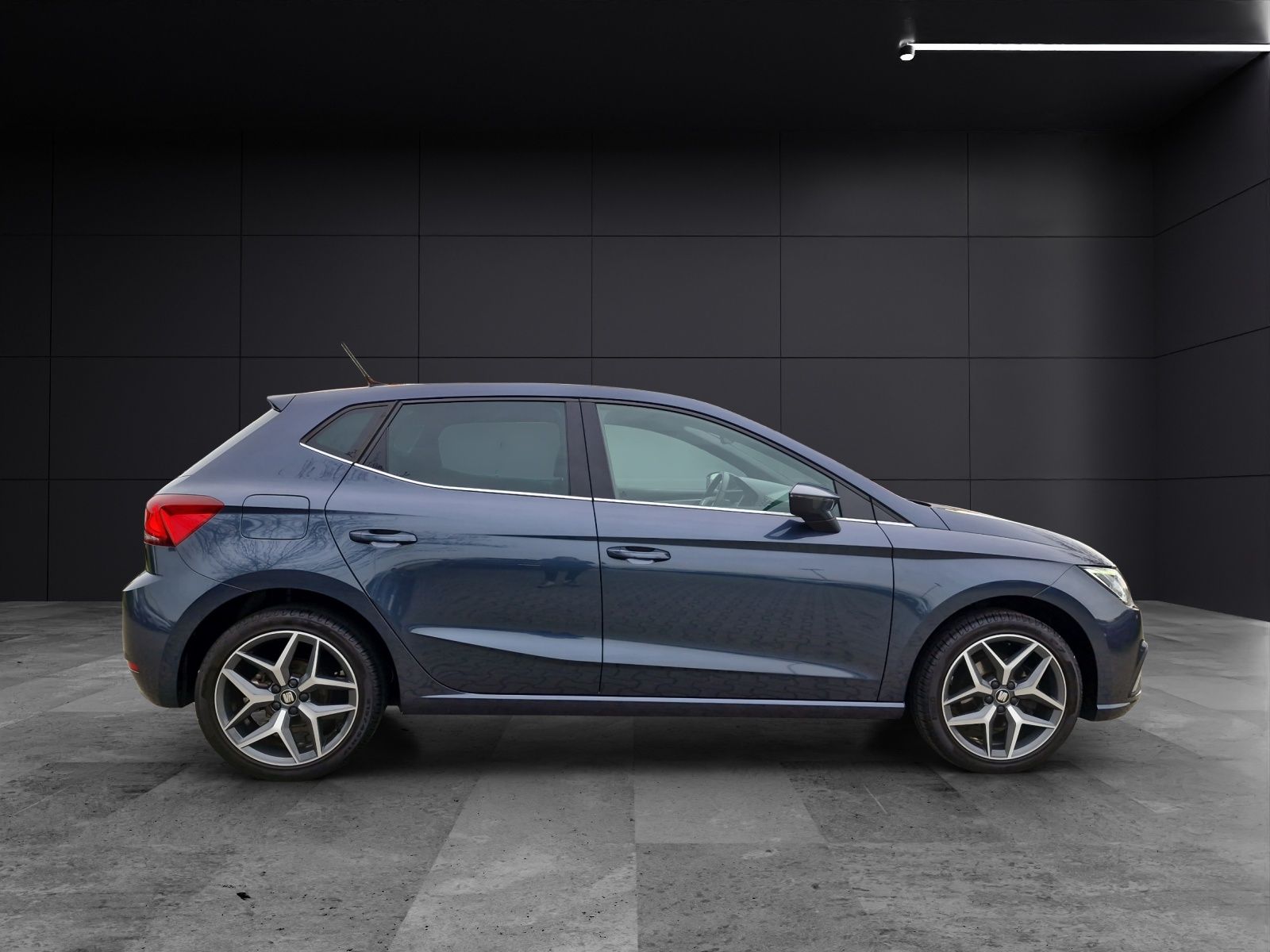 Fahrzeugabbildung SEAT Ibiza Xcellence 1.0 ECO TSI DSG ACC KAMERA LED