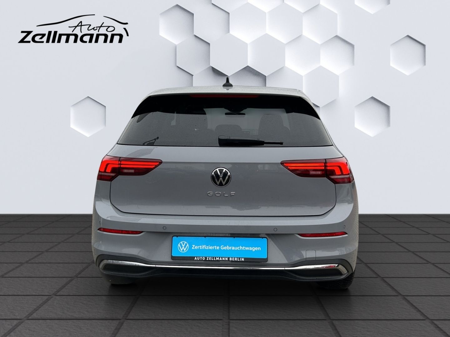 Golf VIII 1.5 TSI Schalter 85kW LED AHZV App-Con