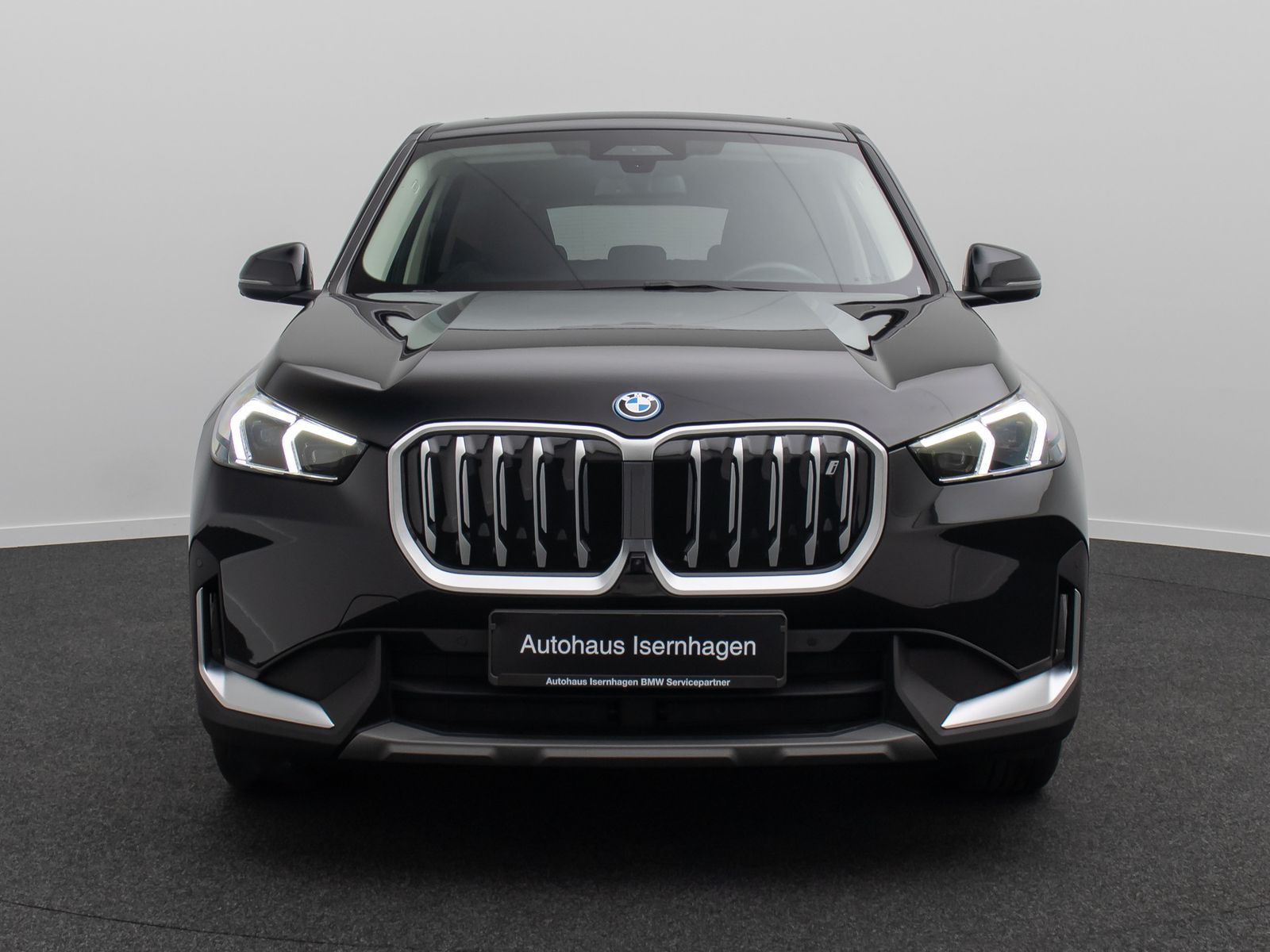 Fahrzeugabbildung BMW iX1 xD30 Panorama 360° HUD DAB H/K Komfort Sport