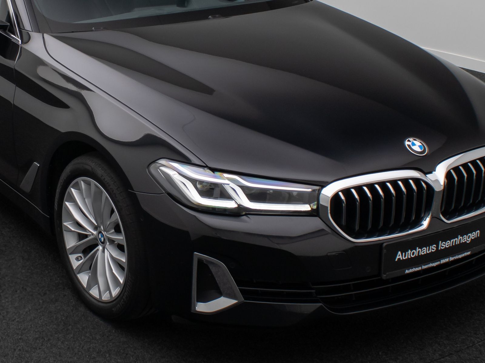 Fahrzeugabbildung BMW 520d Luxury Line HUD DAB Laser Kamera Sport Komf